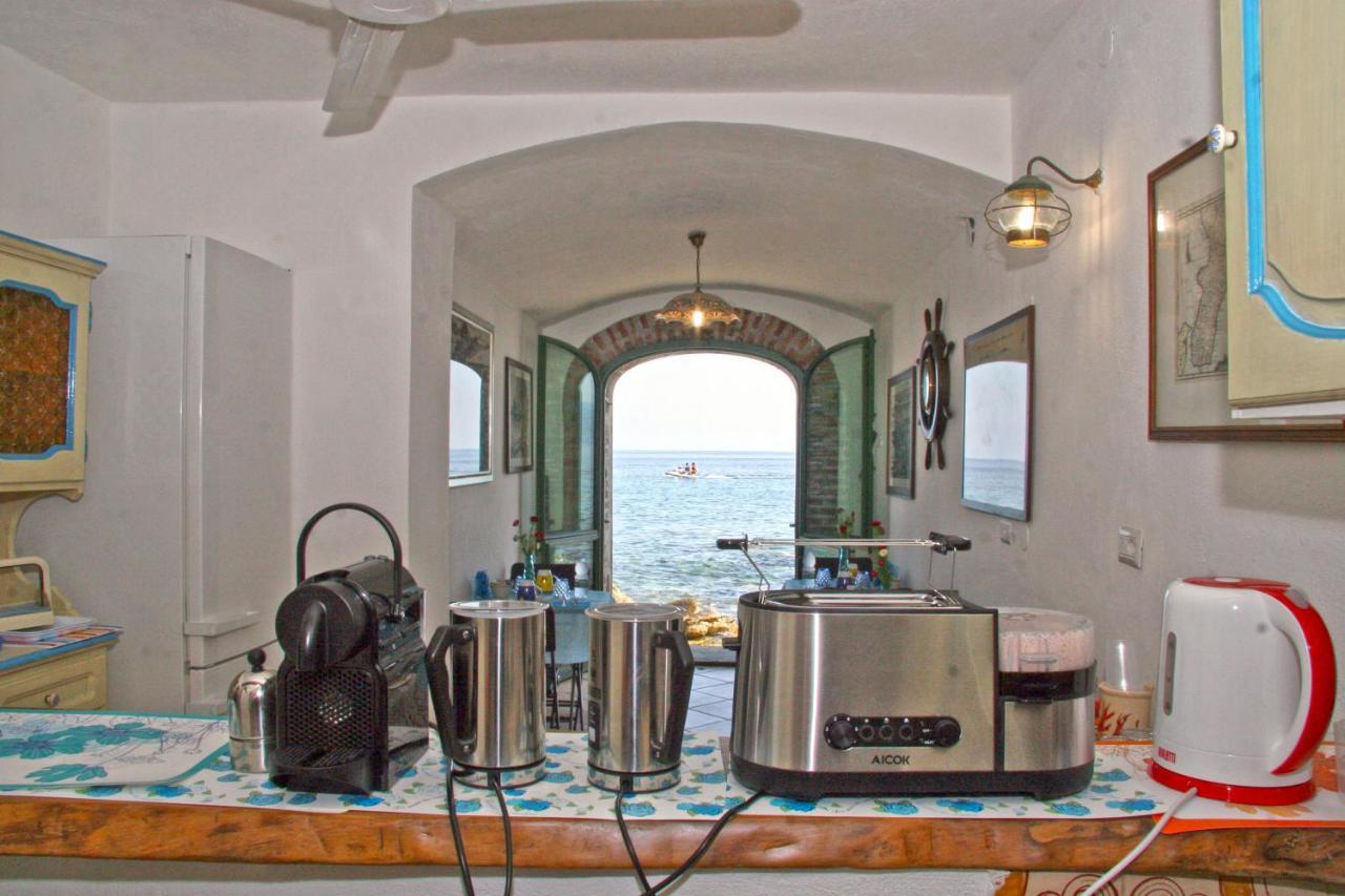 Bb Il Generale Bed & Breakfast Scilla Bagian luar foto
