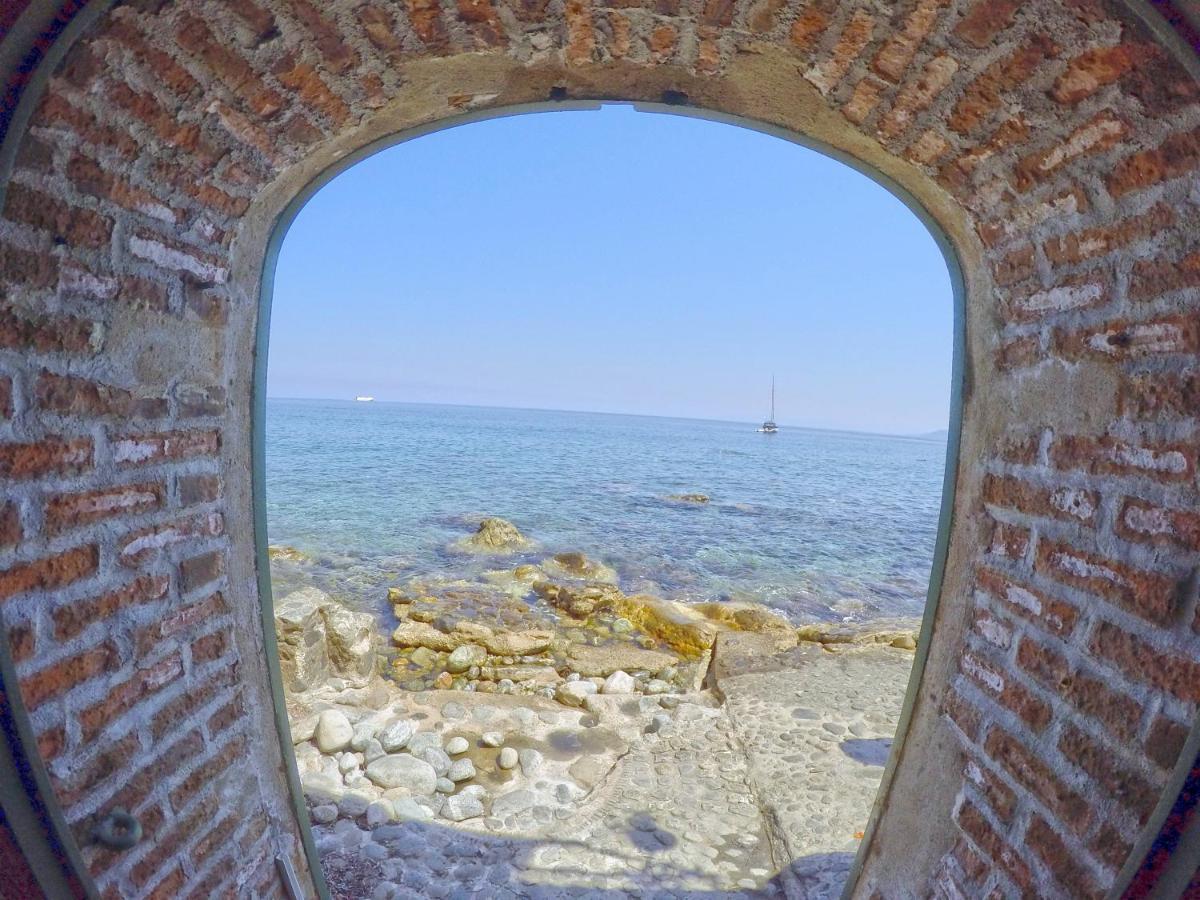 Bb Il Generale Bed & Breakfast Scilla Bagian luar foto