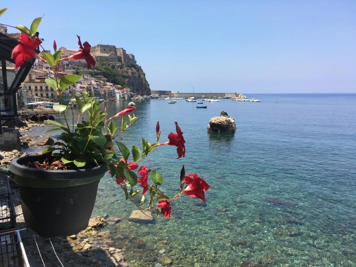 Bb Il Generale Bed & Breakfast Scilla Bagian luar foto