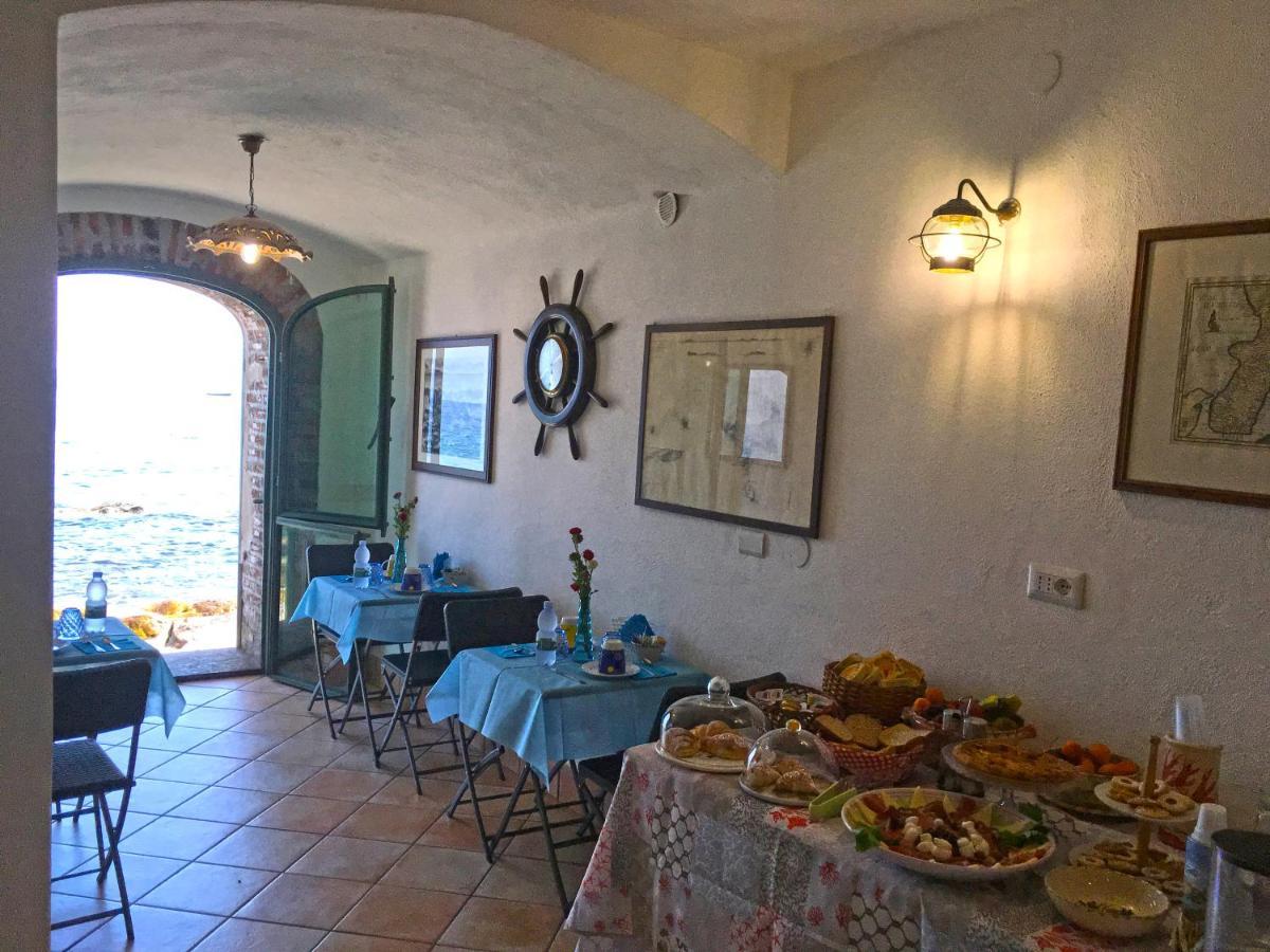 Bb Il Generale Bed & Breakfast Scilla Bagian luar foto