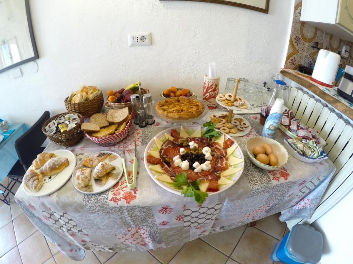 Bb Il Generale Bed & Breakfast Scilla Bagian luar foto